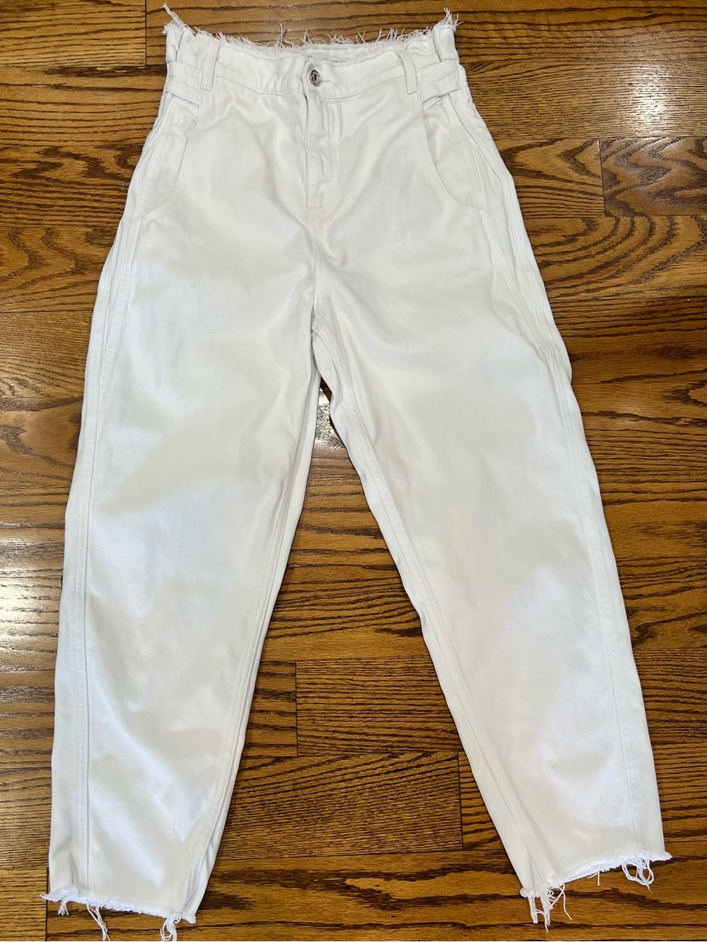 Zara Women’s Mid-rise Balloon Jeans Sz 4 White Barrel Slouchy Wide Leg Raw Hem